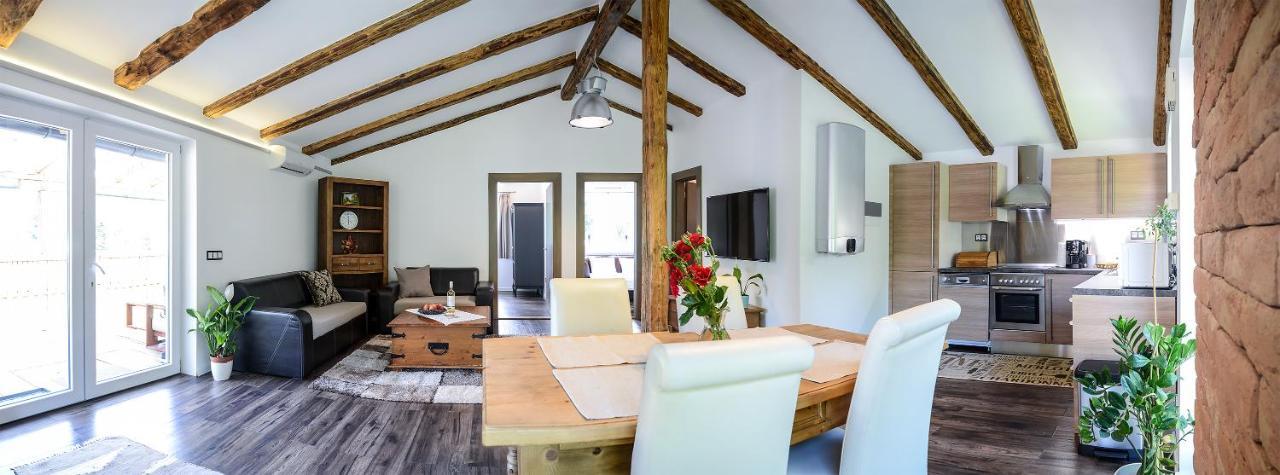 Terrace Apartments Έγκερ Εξωτερικό φωτογραφία